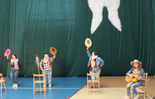 (photo)