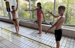  (photo)