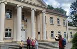  (photo)